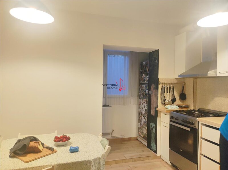 Tei, Scoala Grigore Ghica, Parc Doamna Ghica, apartament in bloc reabilitat, et. 2,